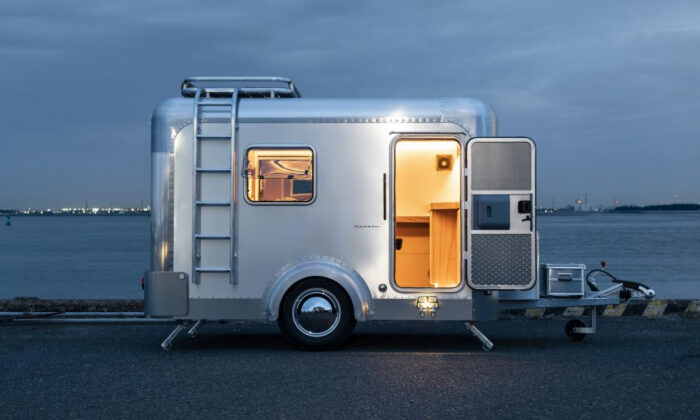 X-Cabin 300 Camper