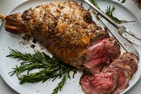 Leg of Lamb With Garlic and Rosemary