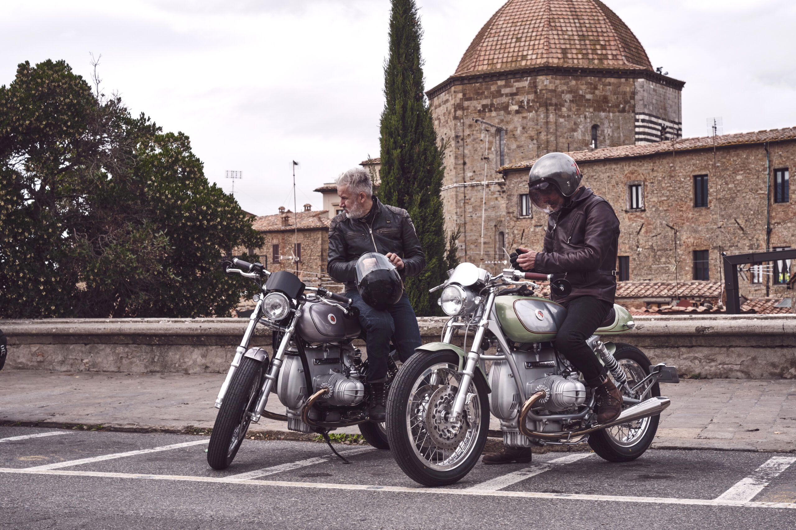 riding renard motorcycles