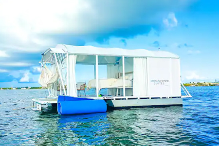 14 Stunning House Boats in the US You Can Rent on Airbnb