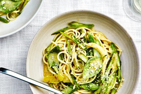 Lemony Asparagus Pasta