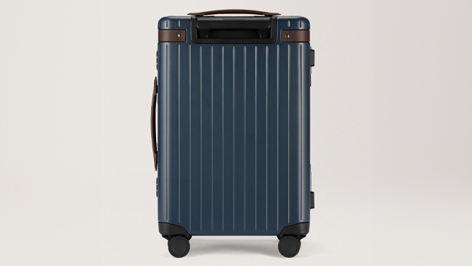 Carl Friedrik Carry-on