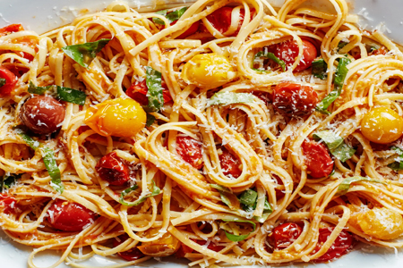 15-Minute Cherry Tomato Pasta