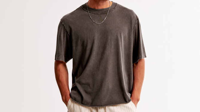 The Best Everyday Tee: Abercrombie Vintage-Inspired Cropped Tee