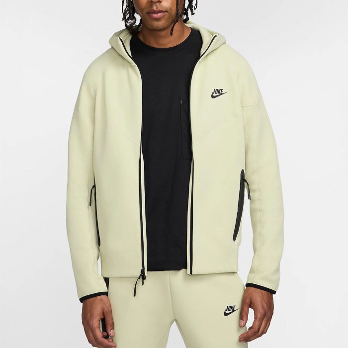 Nike-Sportswear-Tech-Fleece-Windrunner