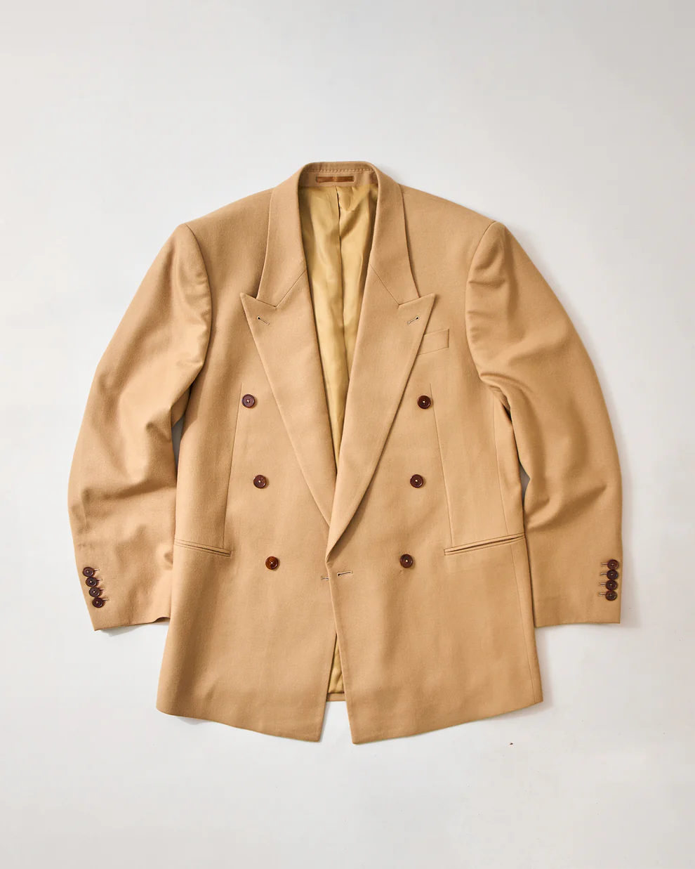 How to Wear Casual Suiting in 2025