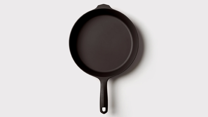 Field Co. No.8 Cast Iron Skillet