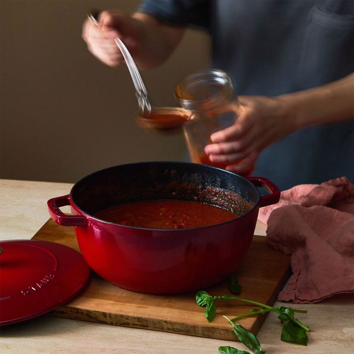 Staub-Essential-French-Oven