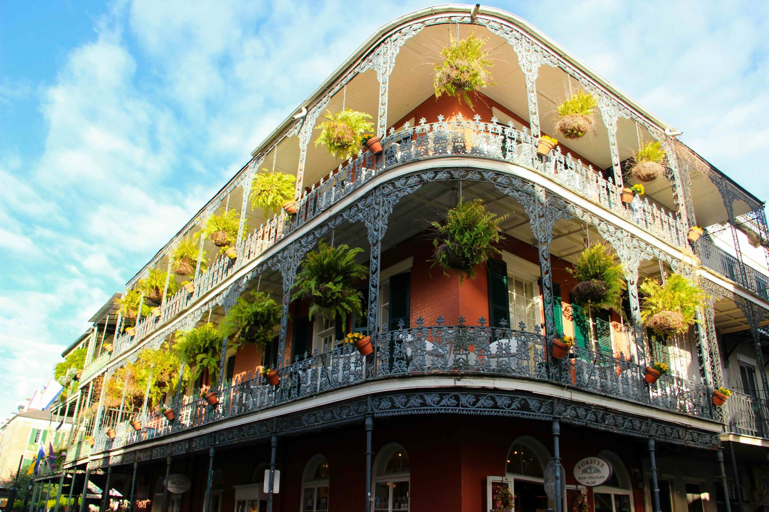5 Iconic New Orleans Cocktails to Make Tonight