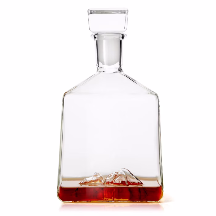 Whiskey Peaks Denali Decanter in Clear