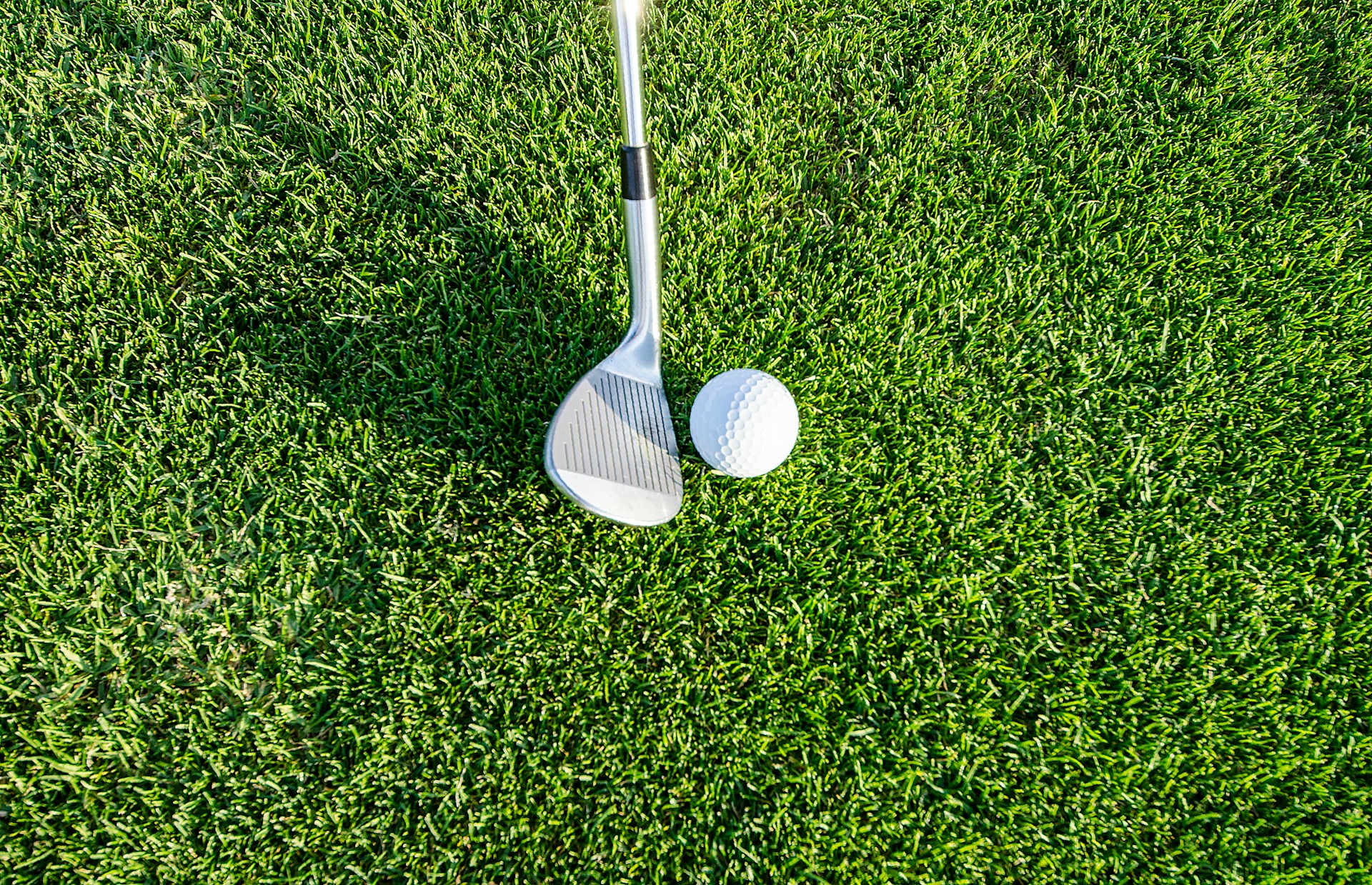 These Slick Golf Accessories Won’t Leave You Teed Off