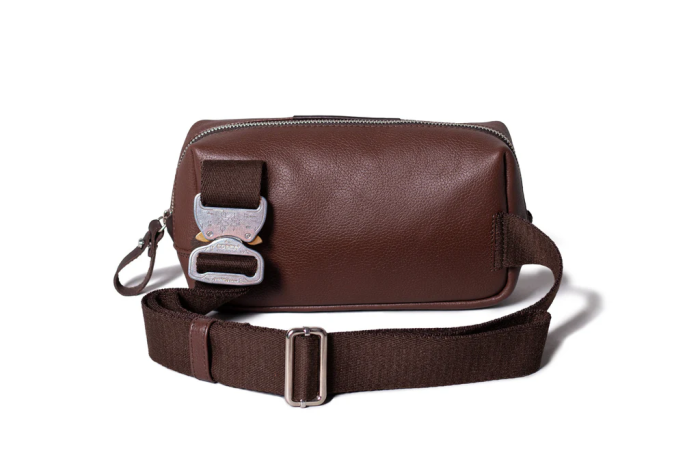 Leather-Camera-Bag-Harber-London-Brown-3-min_60f06ba9-c9c2-48f3-9d6c-b36781629629_1024x-ezgif.com-webp-to-png-converter