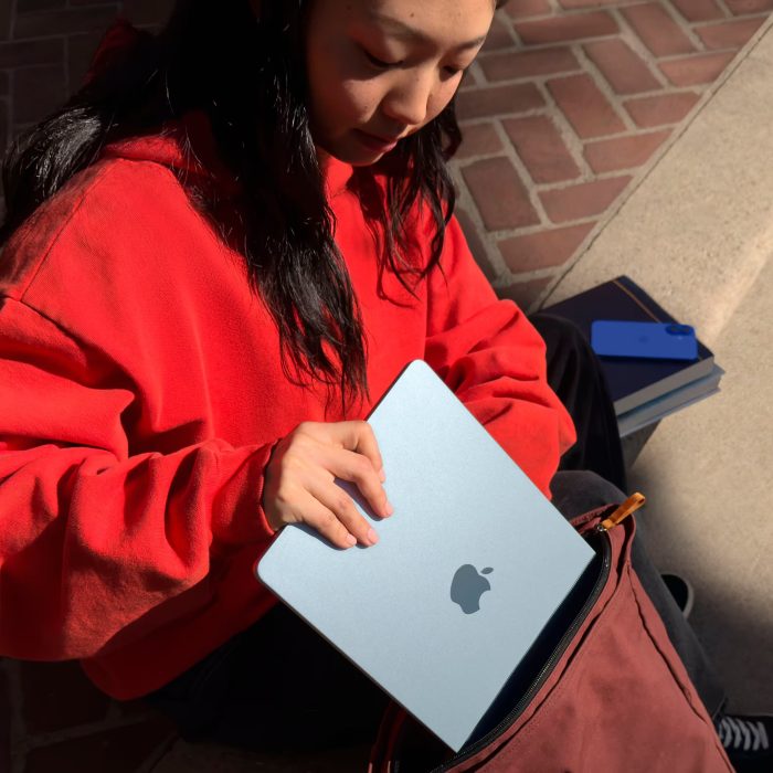 Apple MacBook Air 13-inch Laptop, M4 Chip