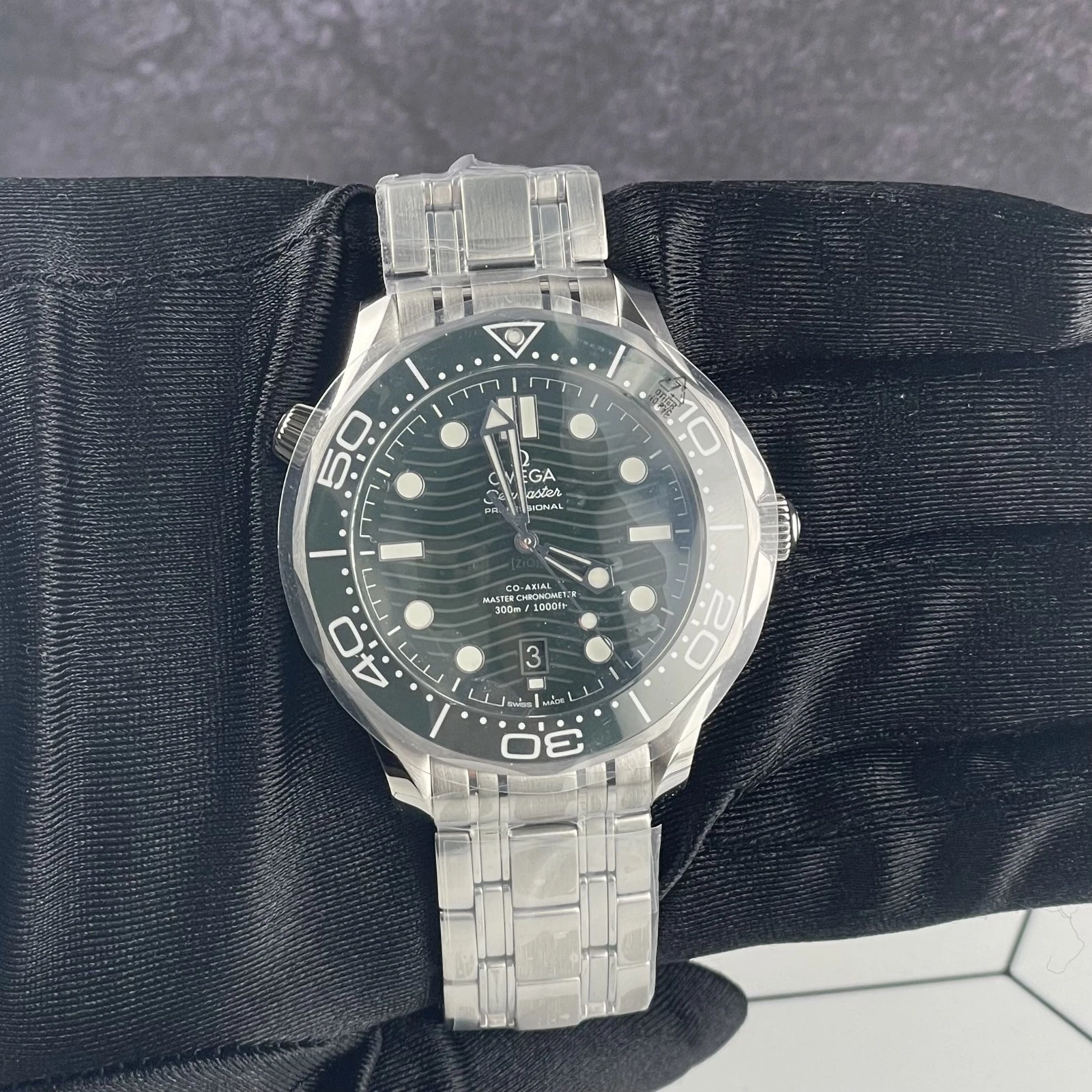 Omega 42mm Seamaster Diver 300M Steel