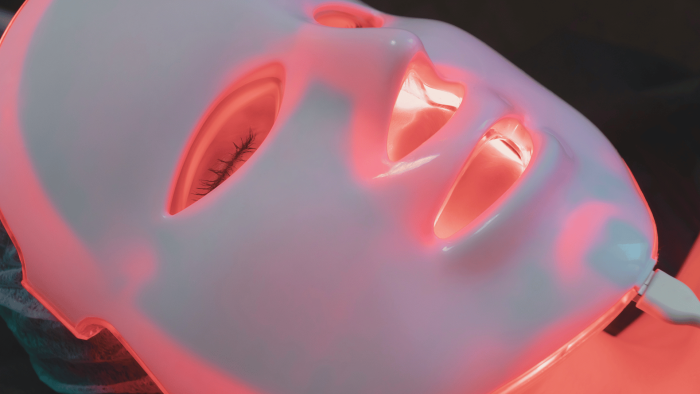 Red Light Therapy Mask Guide for Men